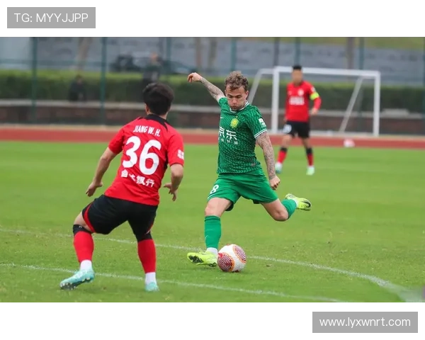 国安中场问题显现,节奏失控对球队表现稳定性带来考验