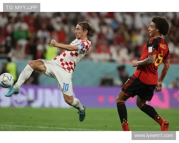 德布劳内与莫德里奇对比：现代中场全面性谁更强